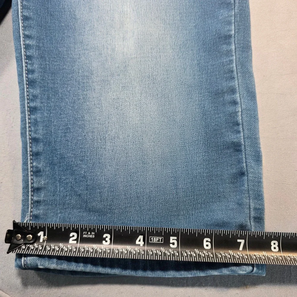 KanCan Womens Medium Wash Denim Bermuda Shorts Mid Rise Stretch Size 5 (26)